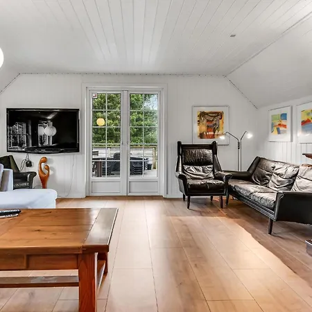 Feriehus Hyggeligt Hjem I Med Sauna