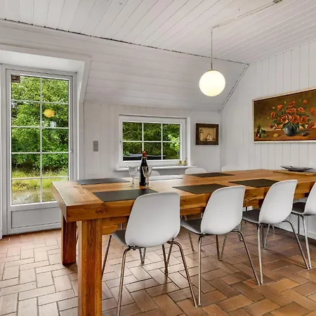 Feriehus Hyggeligt Hjem I Med Sauna Blåvand